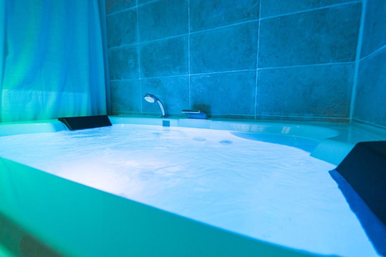 סיינט-פייר-דה-קורפס Le Bali Spa Maison Avec Jardin Proche Tours Centre מראה חיצוני תמונה